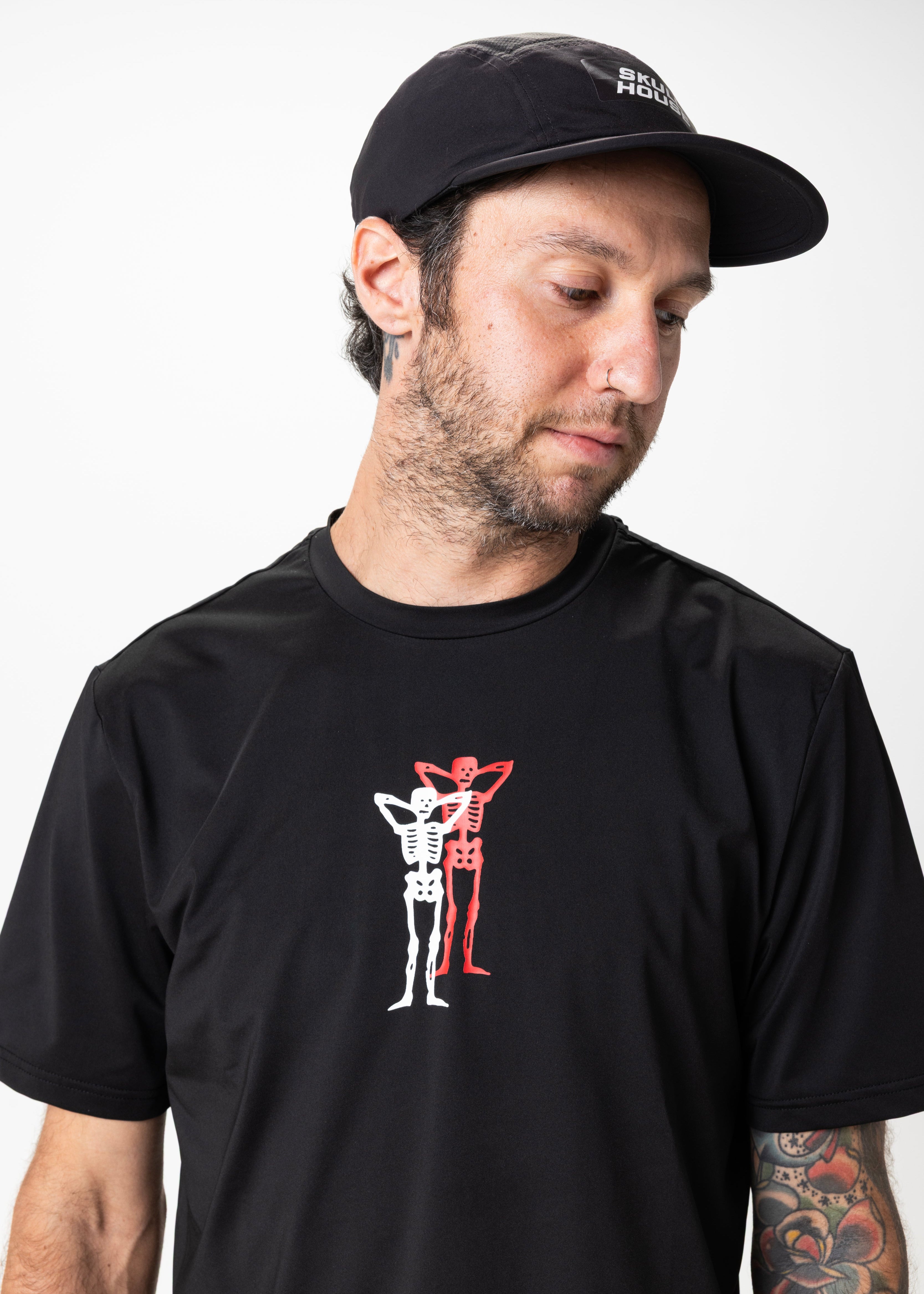 PACE PARTNERS RUN TEE, UNISEX - BLACK